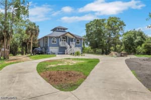 880 18th Street, Naples, FL 34120 - MLS#226019414