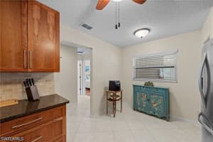621 Squire Circle, Naples, FL 34104 - MLS#226019422