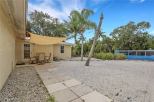 2772 Riverview Drive, Naples, FL 34112 - MLS#226019471