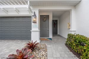 2555 Seychelles Drive, Naples, FL 34112 - MLS#226019496