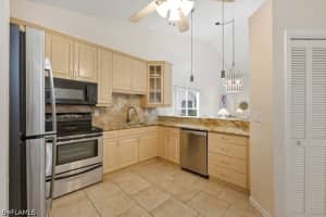 4718 Via Carmen, Naples, FL 34105 - MLS#226019509