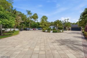 5930 Sea Grass Lane, Naples, FL 34116 - MLS#226019549
