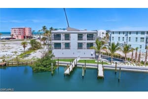 855 Lagoon St 2, Fort Myers Beach