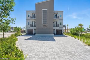 855 Lagoon Street, Fort Myers Beach, FL 33931 - MLS#226019597