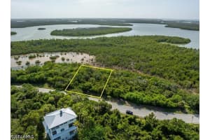 822 Whiskey Creek Drive, Marco Island, FL 34145 - MLS#226019605