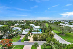 1155 6th Street, Naples, FL 34102 - MLS#226019623