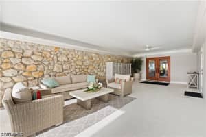 1977 Gulf Shore Boulevard, Naples, FL 34102 - MLS#226019648