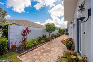 3006 Futuna Lane, Naples, FL 34119 - MLS#226019686