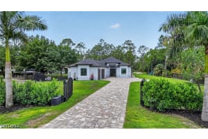 4395 16th Street, Naples, FL 34120 - MLS#226019730