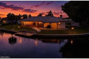 1318 Thompson St, North Fort Myers
