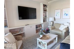 2730 Cypress Trace Circle, Naples, FL 34119 - MLS#226019767