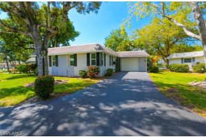 225 Georgetown Boulevard, Naples, FL 34112 - MLS#226019826