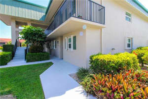 600 Valley Stream Drive, Naples, FL 34113 - MLS#226019827
