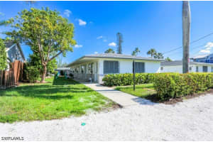 2777 Shoreview Drive, Naples, FL 34112 - MLS#226019829