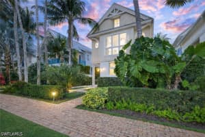 42 6th Street, Naples, FL 34102 - MLS#226019846