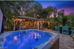 38 Willoughby Drive, Naples, FL 34110 - MLS#226019857