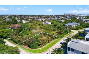 707 Waterside Drive, Marco Island, FL 34145 - MLS#226019919