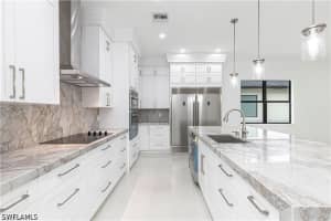 3098 Pine Tree Drive, Naples, FL 34112 - MLS#226020037