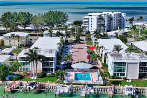 2100 Gulf Shore Boulevard, Naples, FL 34102 - MLS#226020211