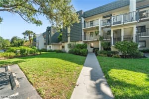 1526 Oyster Catcher Point, Naples, FL 34105 - MLS#226020237