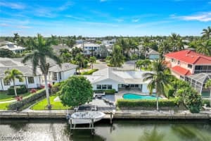 1250 Tuna Court, Naples, FL 34102 - MLS#226020249