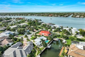 1250 Tuna Court, Naples, FL 34102 - MLS#226020249