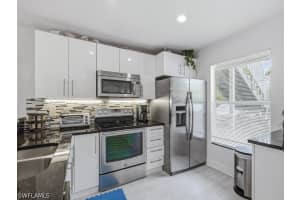 1901 Courtyard Way, Naples, FL 34112 - MLS#226020336