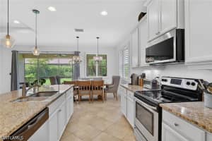 16380 Aberdeen Way, Naples, FL 34110 - MLS#226020356