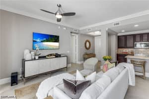 1030 3rd Avenue, Naples, FL 34102 - MLS#226020359