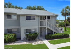 5745 Foxlake Drive, North Fort Myers, FL 33917 - MLS#226020437
