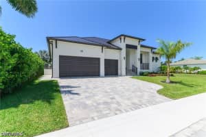 60 Tahiti Road, Marco Island, FL 34145 - MLS#226020482