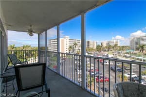 1 Bluebill Avenue, Naples, FL 34108 - MLS#226020541
