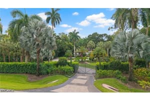 5070 Tamarind Ridge Drive, Naples, FL 34119 - MLS#226020550