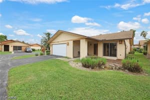 6474 Royal Woods Dr, Fort Myers