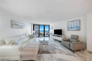 320 Seaview Court, Marco Island, FL 34145 - MLS#226020587