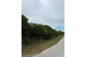 000 41st ST NW, Naples, FL 34120 - MLS#226020661