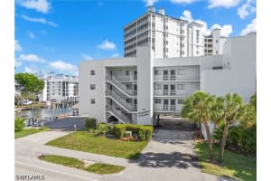 377 Vanderbilt Beach Road, Naples, FL 34108 - MLS#226020664