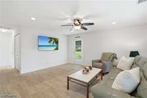 22 Kings Road, Naples, FL 34112 - MLS#226020665