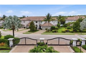 8066 Signature Club Circle, Naples, FL 34113 - MLS#226020825