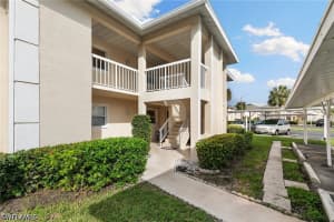 685 Squire Circle, Naples, FL 34104 - MLS#226020848