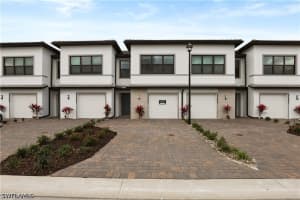 27876 Radiant Court, Bonita Springs, FL 34135 - MLS#226020904