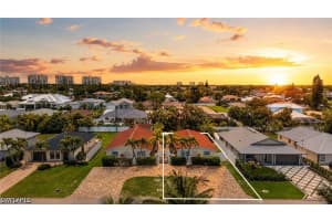 563 105th Avenue, Naples, FL 34108 - MLS#226020915