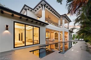3840 CRAYTON Road, Naples, FL 34103 - MLS#226020996