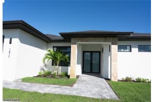 1817 17th Street, Cape Coral, FL 33909 - MLS#226021027