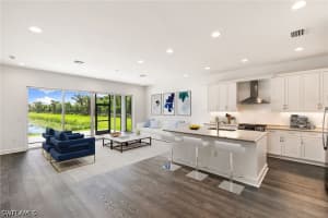 2924 Bloomfield Way, NAPLES, FL 34112 - MLS#226021058