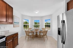 722 Hadley Place, Naples, FL 34104 - MLS#226021085