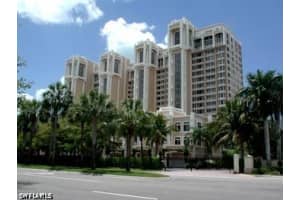 7117 Pelican Bay Blvd 1202, Naples