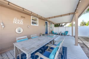 547 101st Avenue, Naples, FL 34108 - MLS#226021100