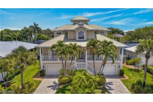27041 Flamingo Drive, Bonita Springs, FL 34135 - MLS#226021132