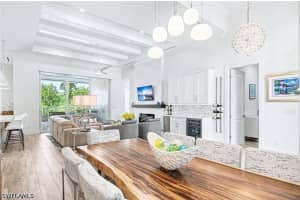 1114 6th Lane, Naples, FL 34102 - MLS#226021145